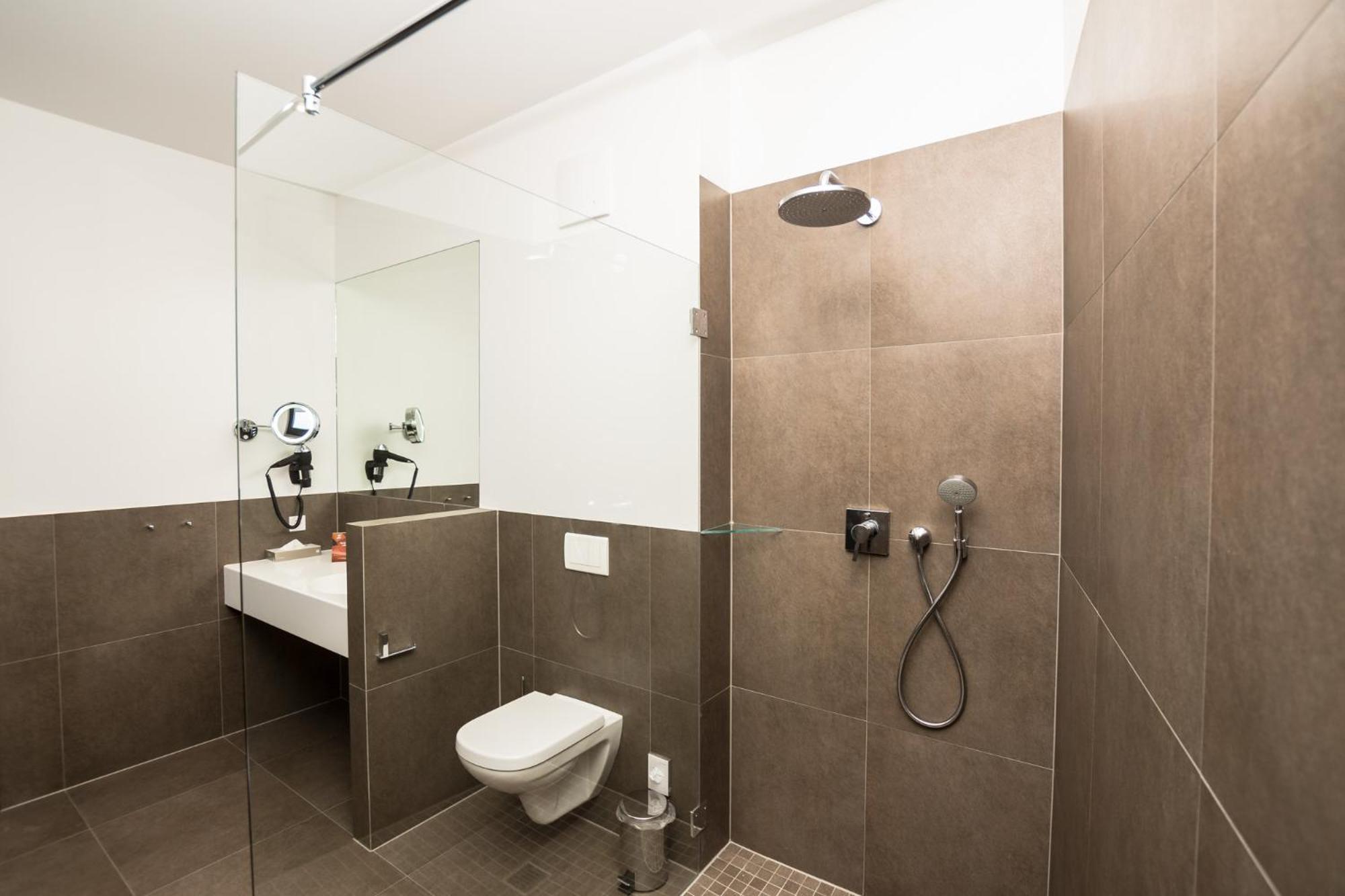 Stadthotel Reich Мелрихщад Екстериор снимка